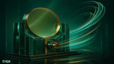 bitcoin price hinges on resolute holders